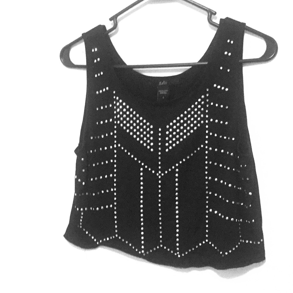 Black stoned croptop